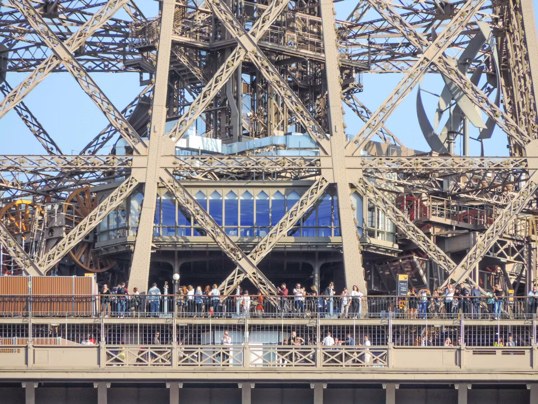 Eiffel Tower architectural details